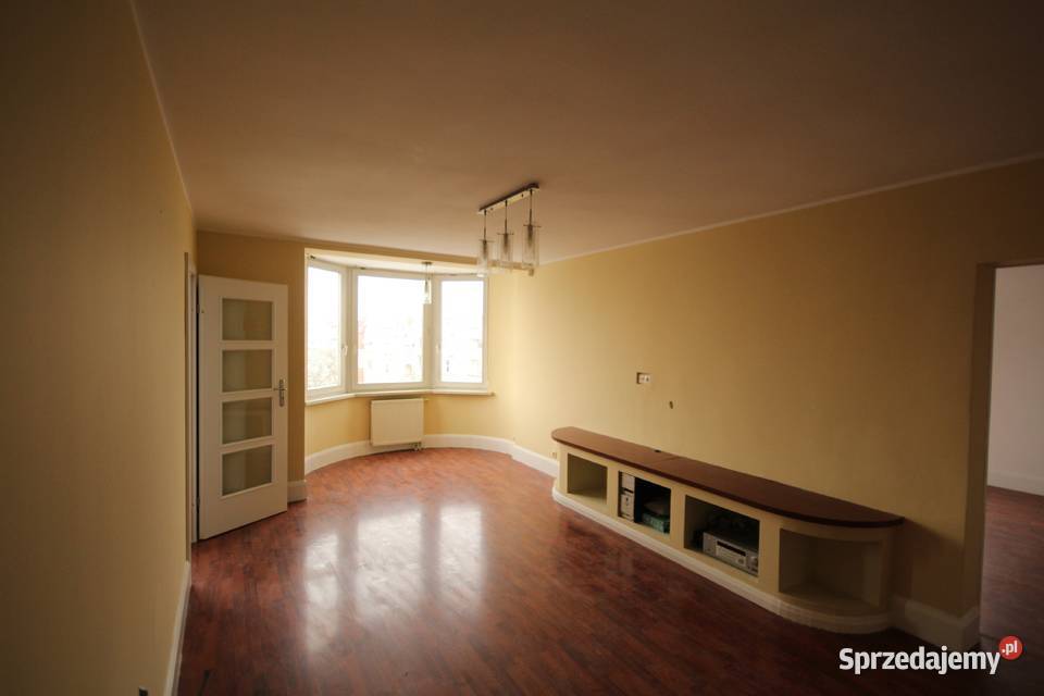 3pok 75met Gajowej BALKONKOMÓRKAGARAŻ Wrocław cegła