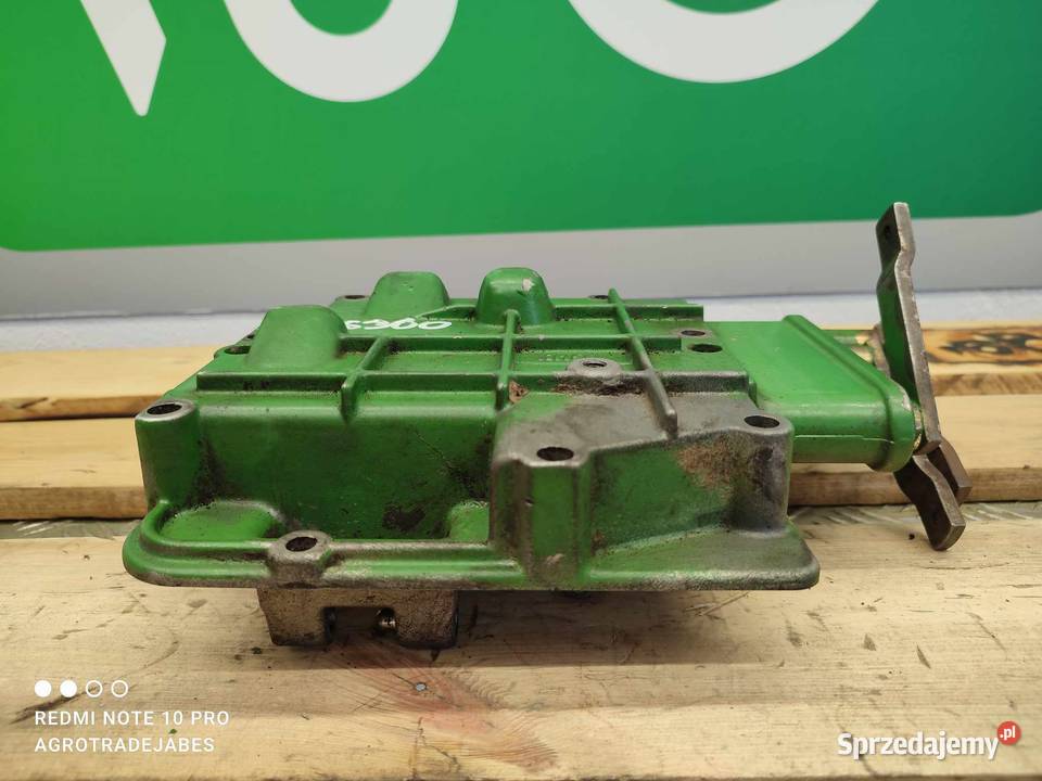 Pokrywa skrzyni biegów John Deere 6300 L76182 Wilkowo