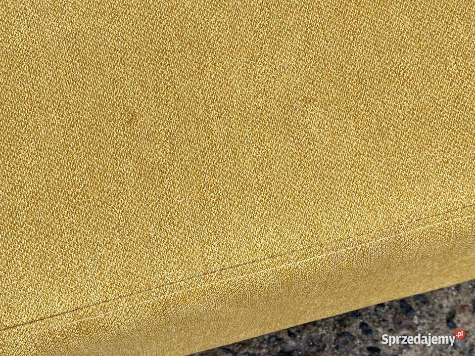 Mała sofa na zwężanych nogach design sprzedam