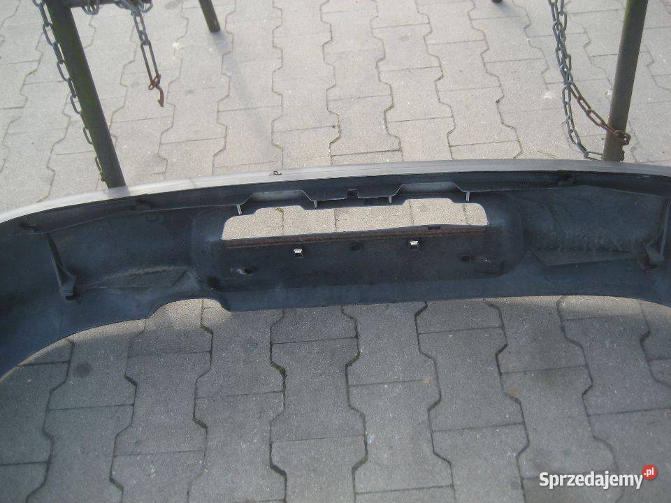 mazda 323 8994r zderzak tył tylni wersja 3 drzwi Rakoniewice