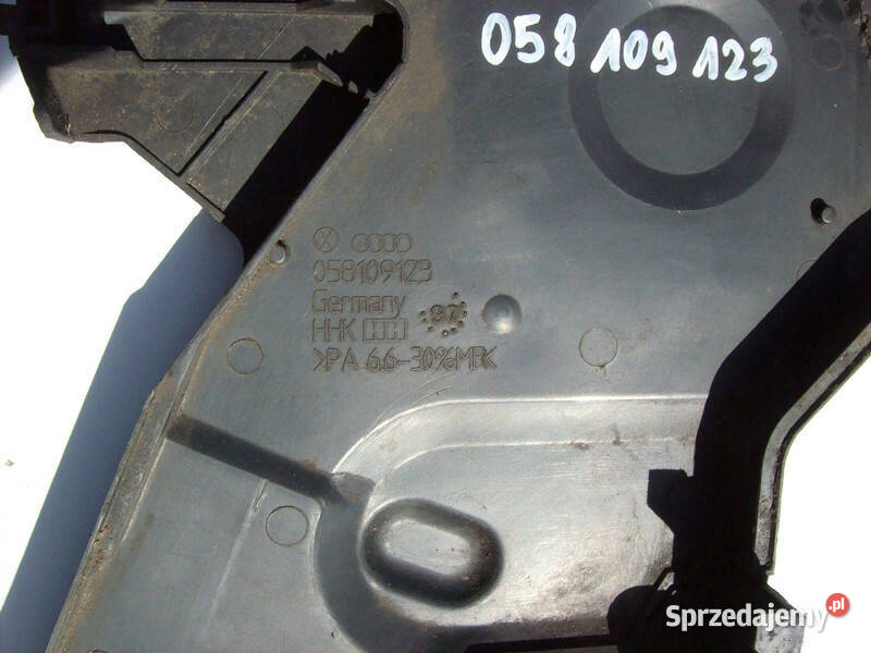 Passat B5 18 Obudowa rozrzadu 058109123 mazowieckie Mińsk Mazowiecki sprzedam