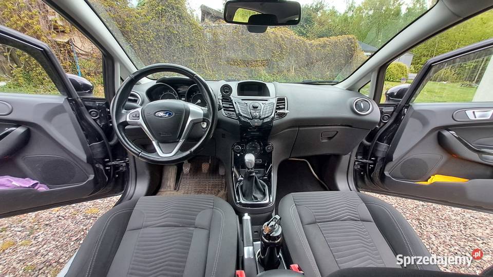 Ford Fiesta 10 ecoboost Tytanium nieuszkodzony sprzedam