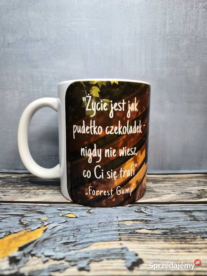 Kubek z cytatem z filmu Forrest Gump Życie jest Warszawa