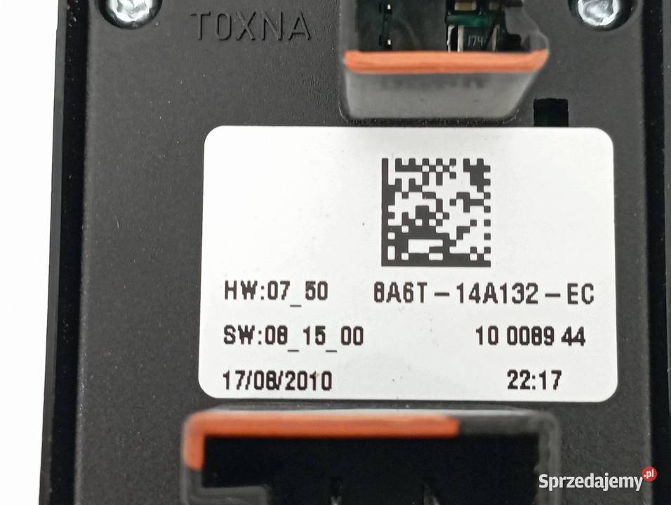 PRZEŁĄCZNIK SZYB PRZÓD LEWY PRAWY 8A6T14A132EC Rok produkcji 2010