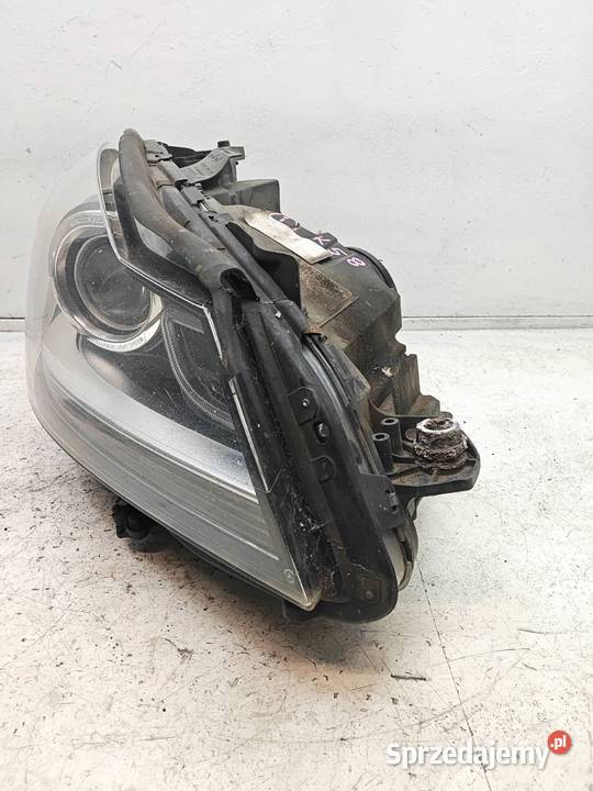 MercedesBenz C W204 Lampa Prawy Przód Xenon ILS osobowe