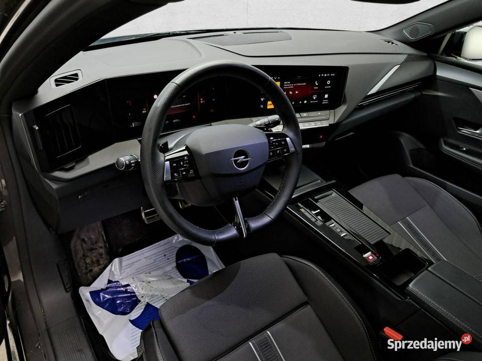 Opel Astra L 2021 Komorniki