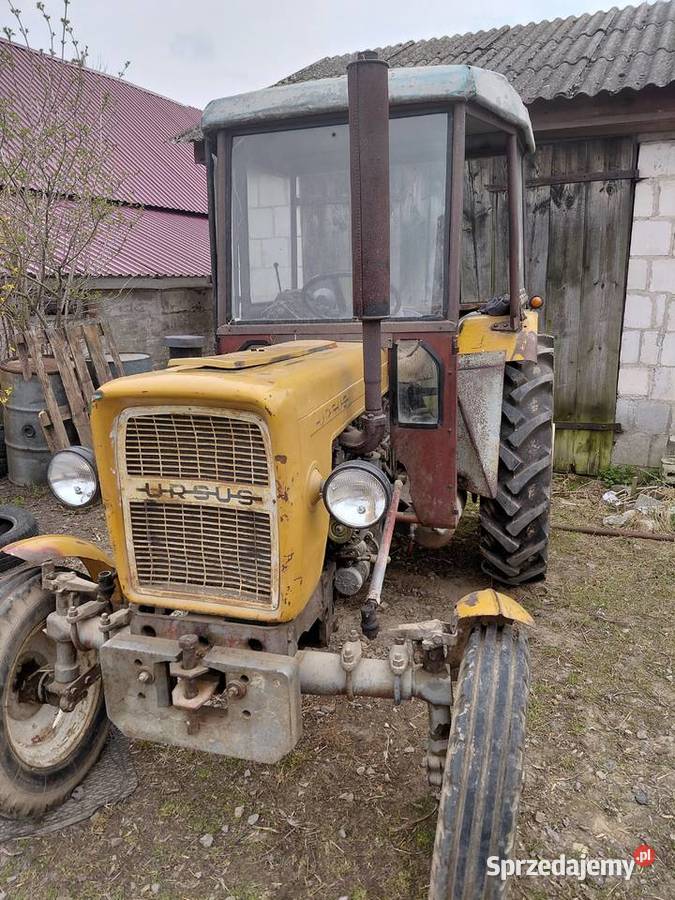 Ciagnik rolniczy Ursus C330 lubelskie
