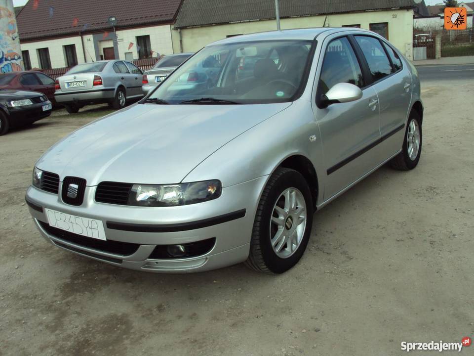 Na sprzedaż nieuszkodzony Seat Leon srebrny Hatchback Końskie