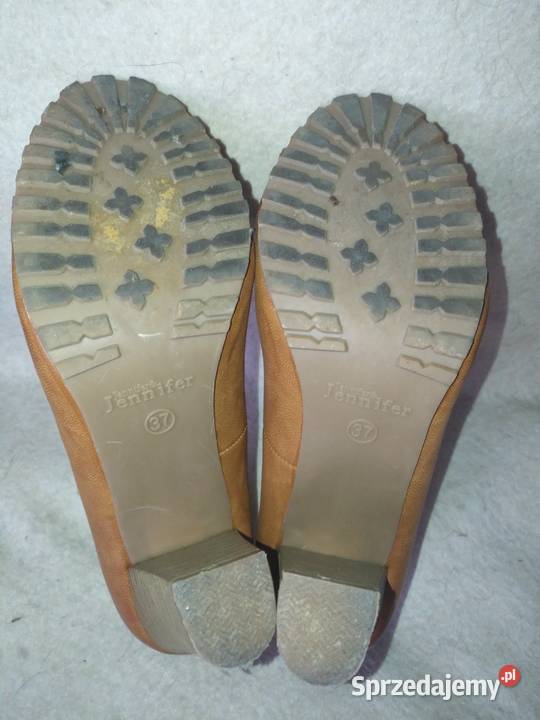 Czółenka JENNIFER na słupku 37 Częstochowa