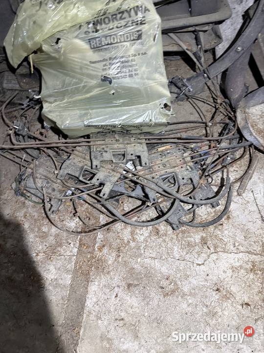 Bmw e30 części wnętrza blacharskie belka maski osobowe Bydgoszcz sprzedam