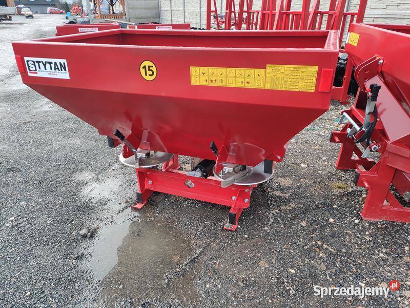 Rozsiewacz nawozu hydraulika STRUMYK TYTAN 10 Konin