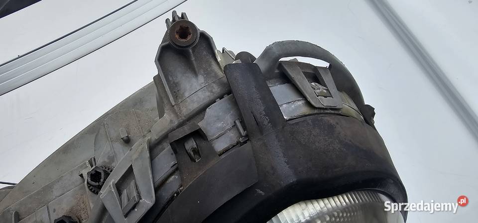 Lampa lewy przód xenon mercedes w210 hella lewe Lampy przednie Zbąszyń sprzedam
