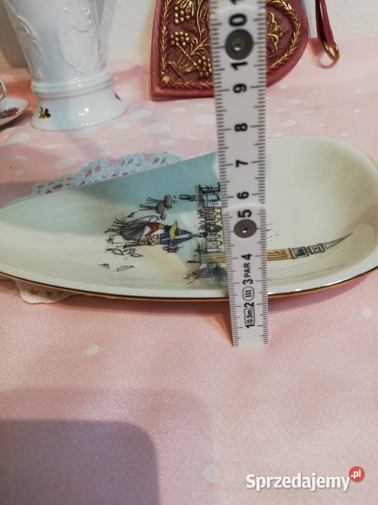 Paterka ze sceną sygnowana porcelana ecru Gorlice sprzedam
