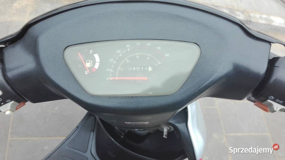 Skuter benda aprila peugeot 2010 idealny Suskowola