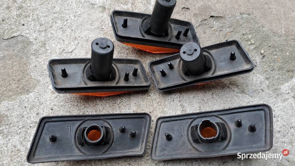 Fiat 125p klosze kierunkowskazów i lamp tylnich Leszno