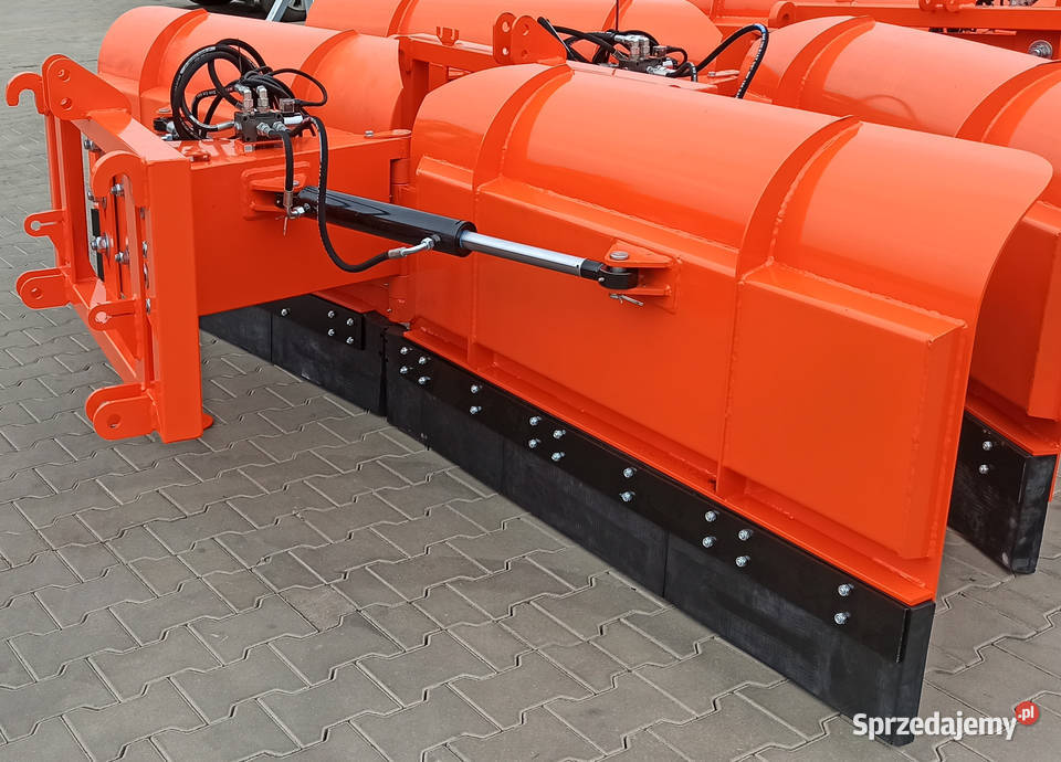 Pług strzałka Metal Technik Duży Mocny do tura sprzedam