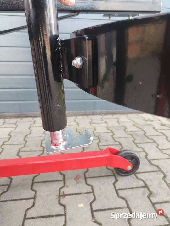 Wózek podnośnikowy do beczek i przelewania