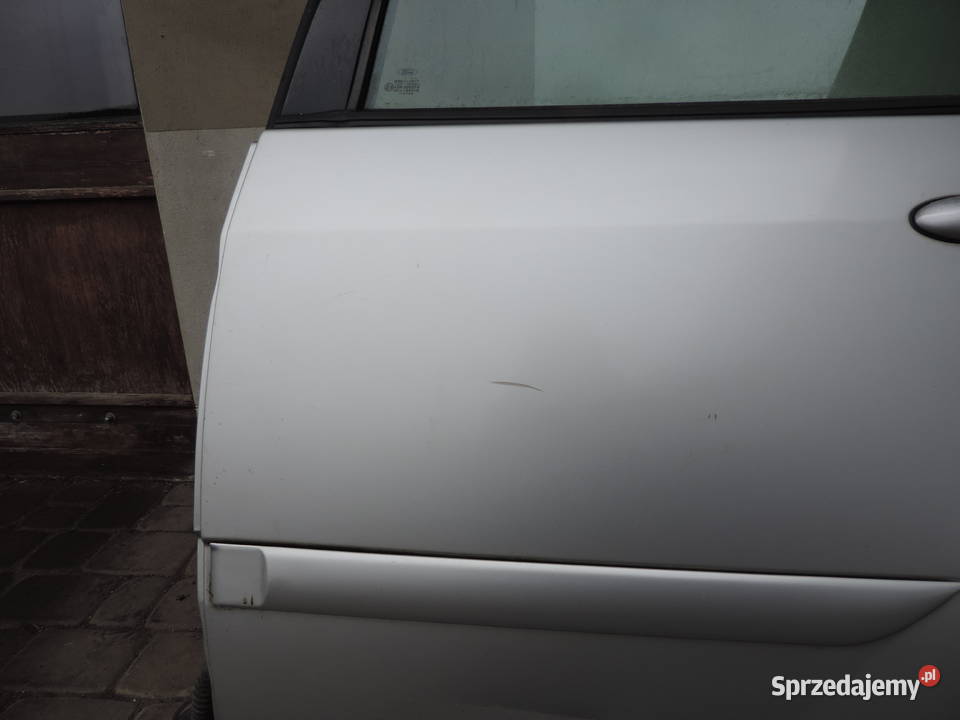 DRZWI LEWY TYŁ FORD FOCUS MK1 KOMBI KOLOR 08