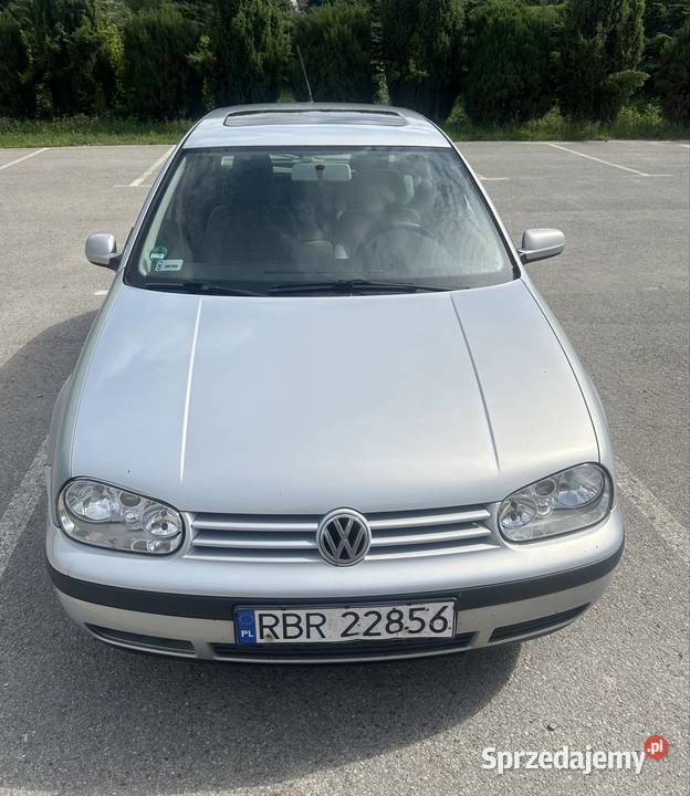 Volkswagen Golf IV 16 benzyna 1999r Pilzno