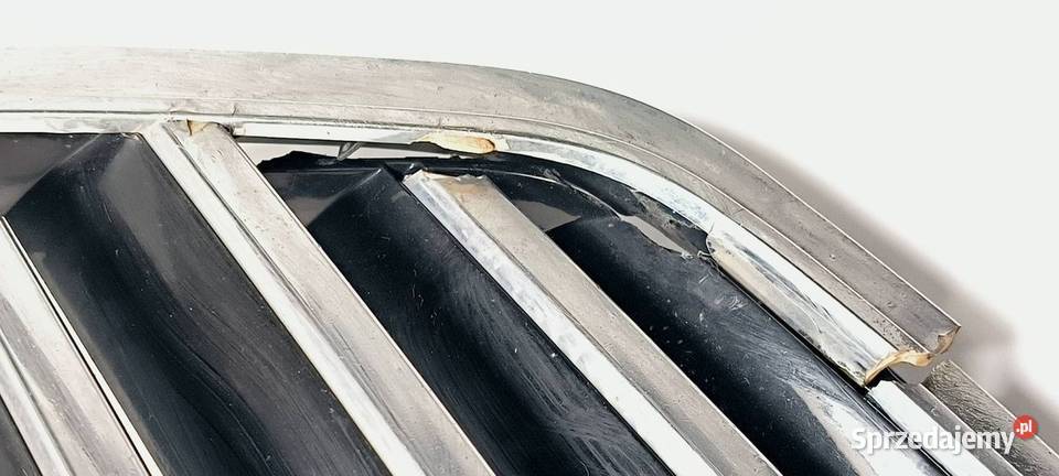 GRILL ATRAPA MERCDESBENZ W212 E350 A2128801083 Pozostałe Lipno