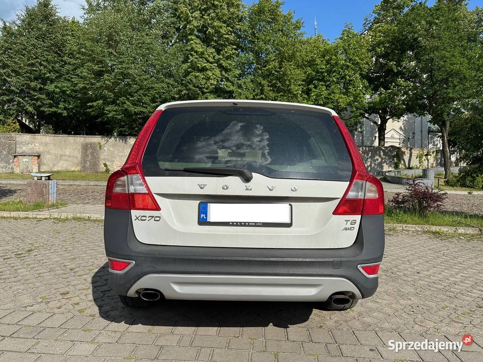 Volvo XC 70 biały jasna skóra 304 LPG Łódź
