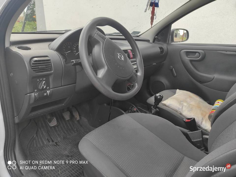 sprzedam opel corsa c 12v 10 benzyna 47KM