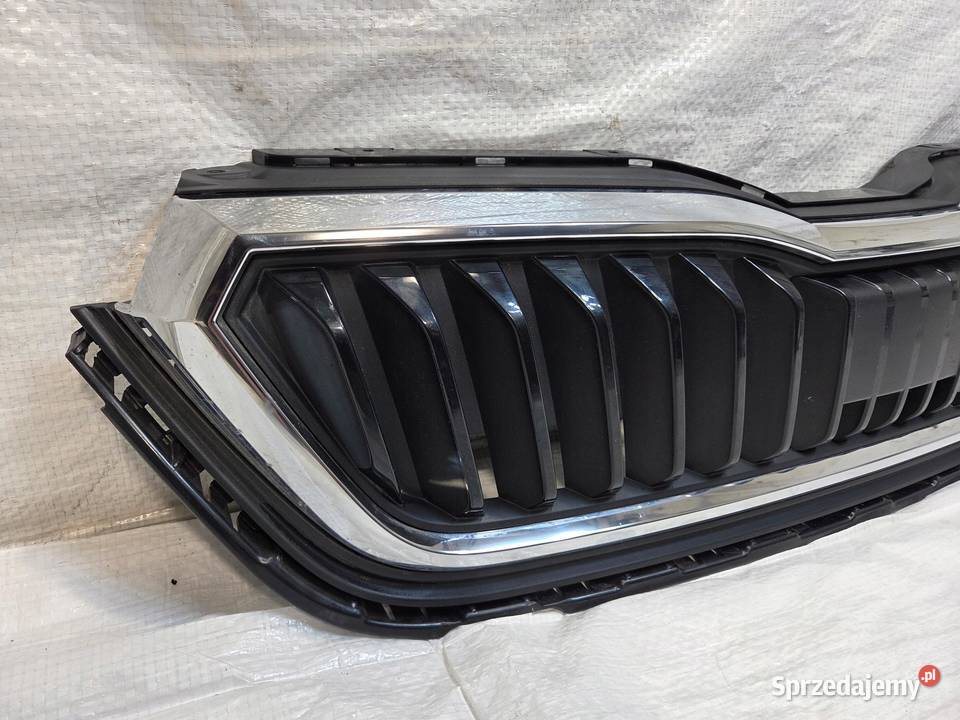 ATRAPA GRILL SKODA SCALA 657853653A