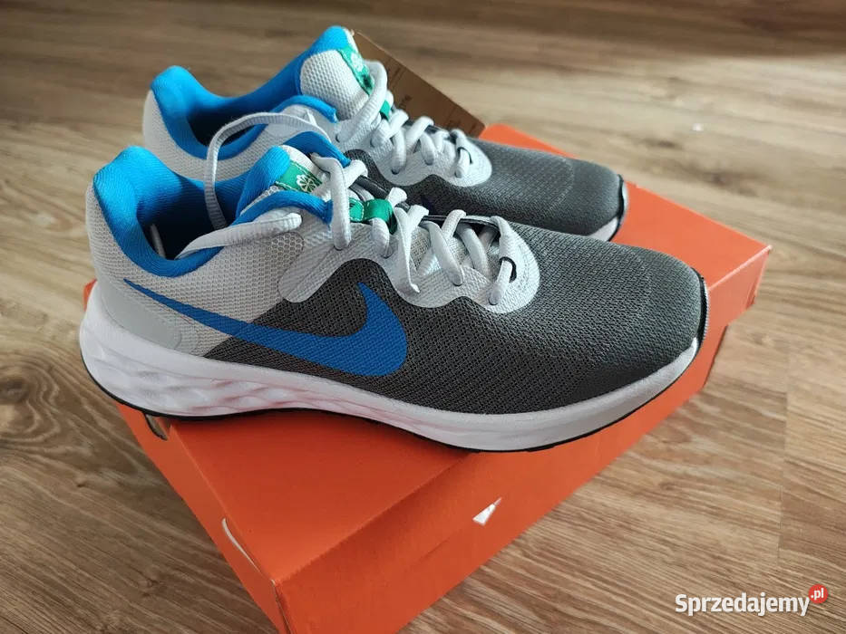 Nike Revolution 6NN buty nowe Siemień