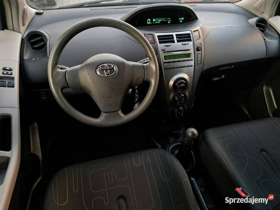 Toyota Yaris Z NiEMiEC ŁADNA klimatyzacja autoalarm