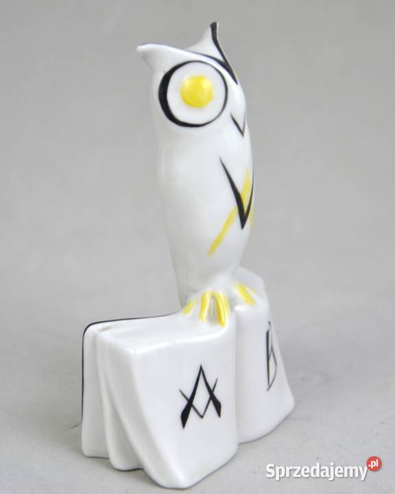 Look Sowa na książce Hollohaza Węgry pikasiak Warszawa