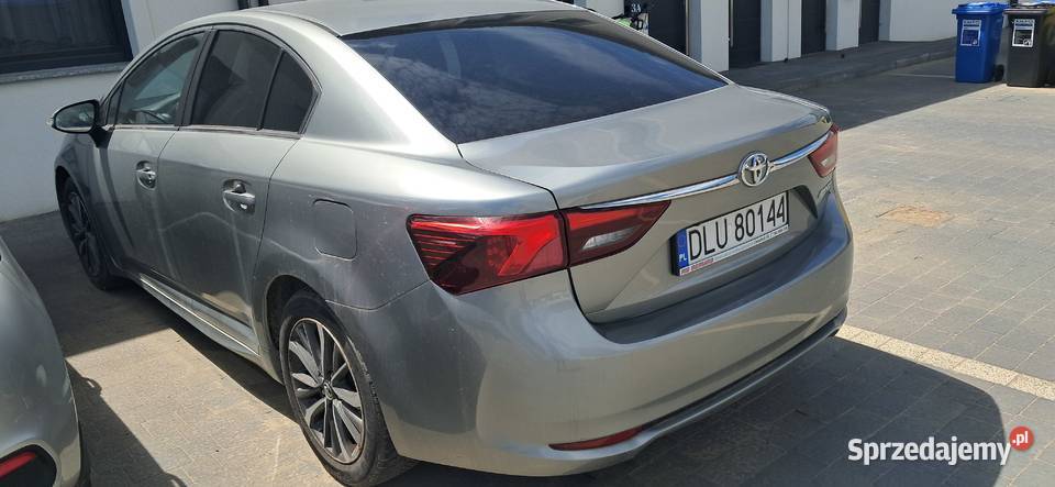 Toyota Avensis 20 diesel 2016 nieuszkodzony Avensis Lubin sprzedam