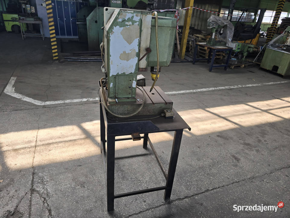 Pneumatyczna nitownica radialna BRCKER PN 210 8 Rok produkcji 1990 Biskupice