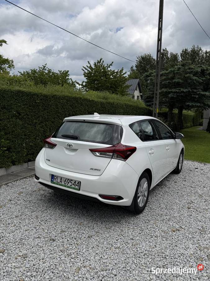 Toyota Auris 2016 LPG Łańcut sprzedam