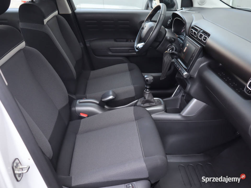 Citroen C3 Aircross 12 PureTech asystent pasa ruchu Katowice