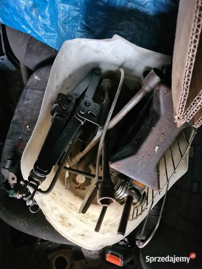 Lewarki Rok produkcji 2017 Warszawa sprzedam