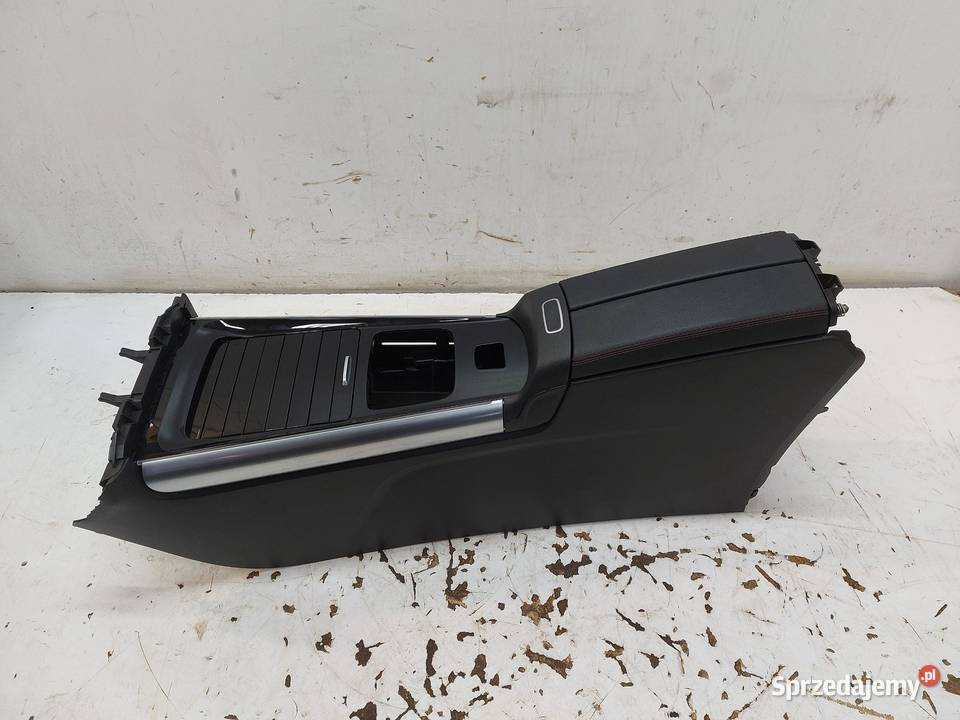 Mercedes EQA 250 W243 PODŁOKIETNIK TUNEL