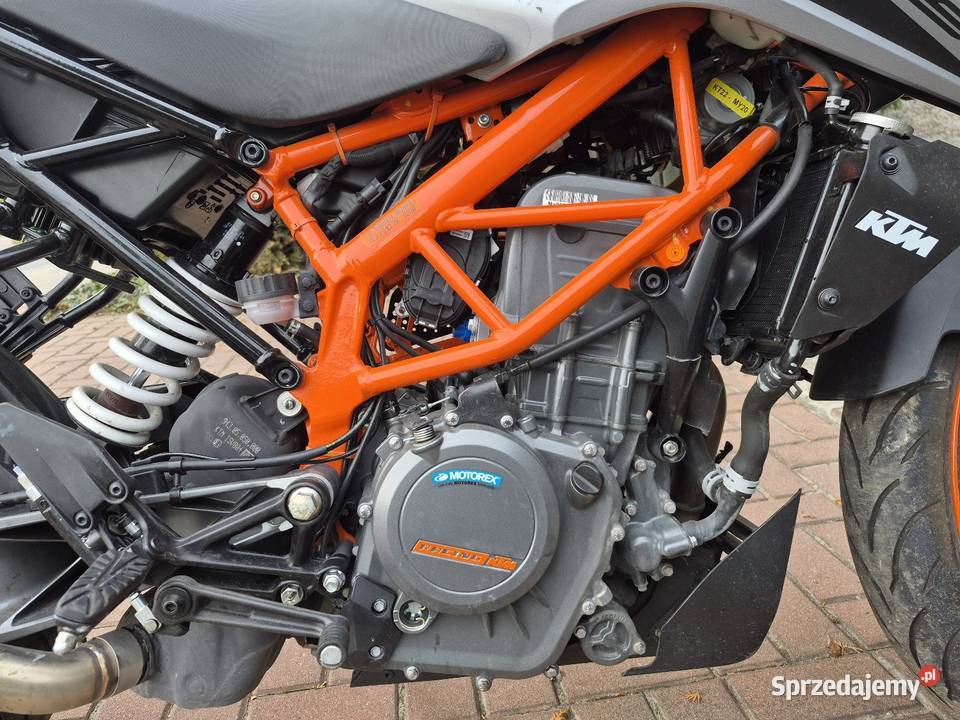 KTM Duke 390 2021 uszkodzony Nysa