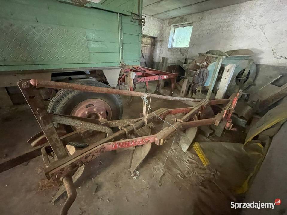 Pług zagonowy Massey Ferguson Wysokie
