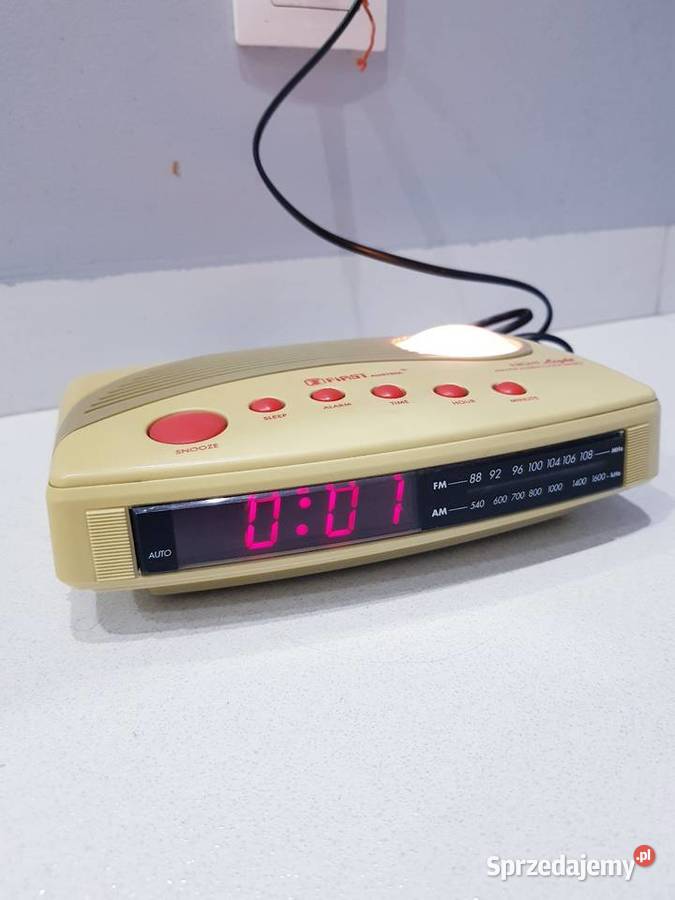 Stary radiobudzik Frist Austria z lampką nocną śląskie
