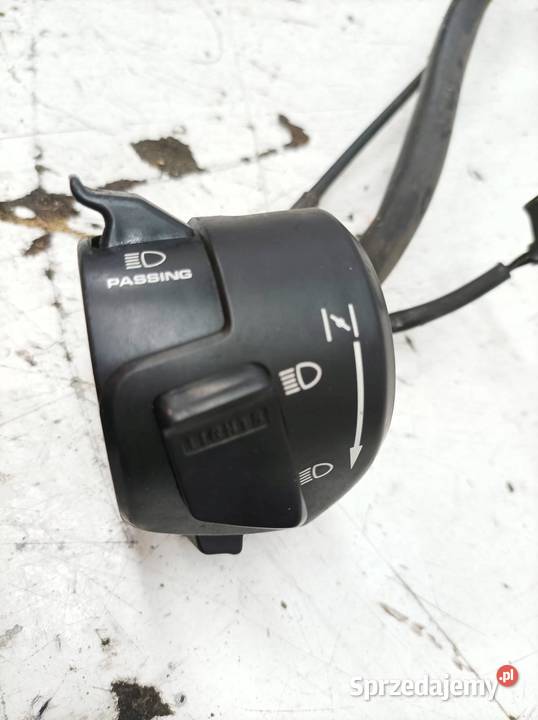 PRZEŁĄCZNIK ŚWIATEŁ SSANIA HM32QBT Honda CB600F