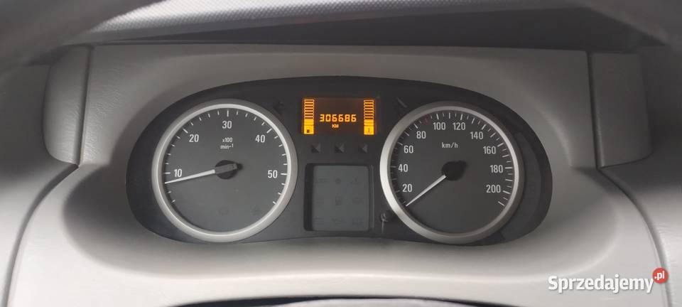 Opel Vivaro 20 CDTI LONG 9 osób 2000cm3 wielkopolskie Powiercie