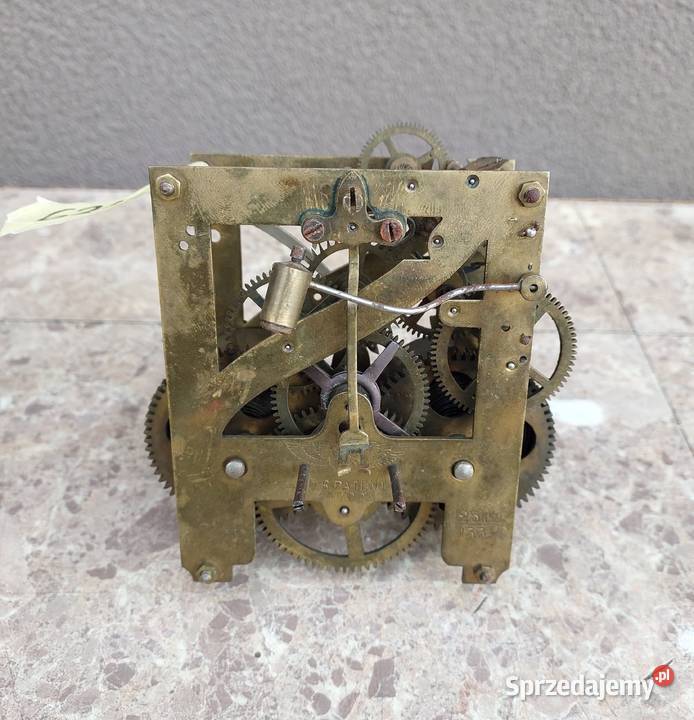 621 Mechanizm małego zegara ściennego Kienzle pomorskie