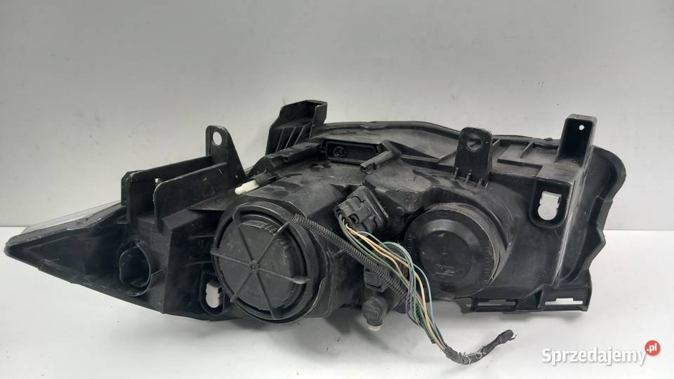 RENAULT MEGANE II LIFT KOMBI LAMPA PRZÓD PRAWA osobowe Zbierkowo