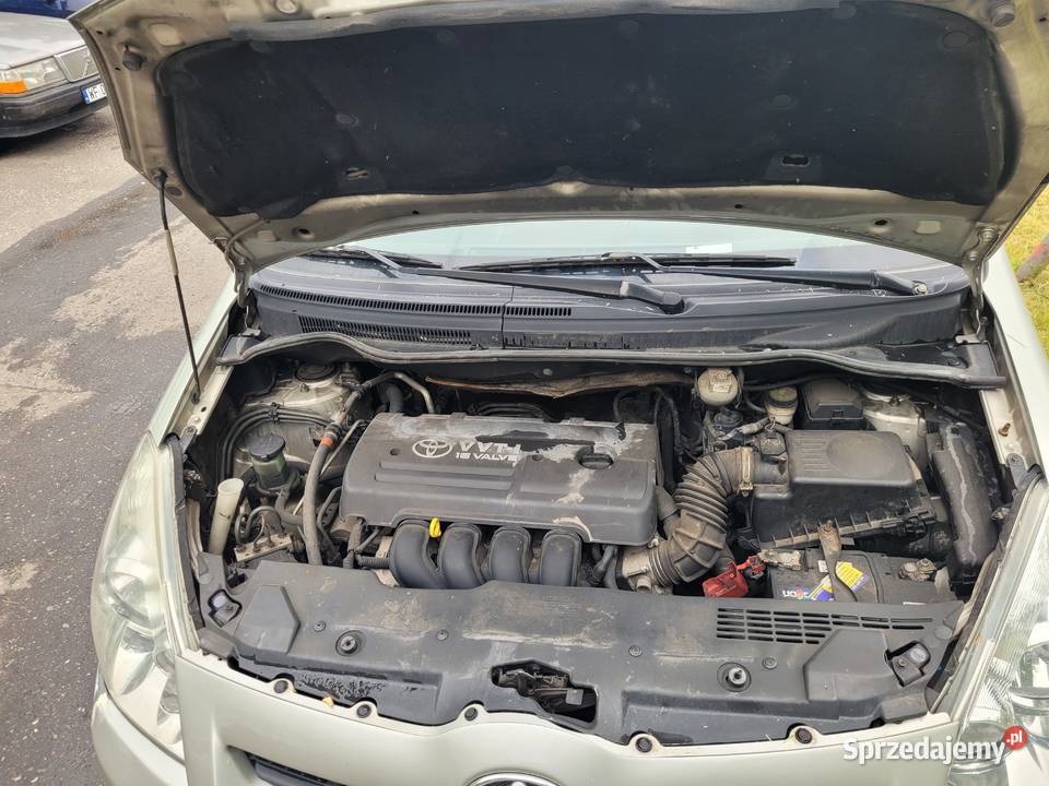 Syndyk sprzeda Toyota Corolla Verso 2007 r Warszawa
