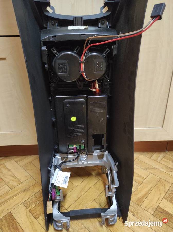 A6 C7 TUNEL ŚRODKOWY KONSOLA ŚRODKOWA 4G0863244 Rok produkcji 2011 Wyposażenie wnętrza Motoryzacja Łobżenica