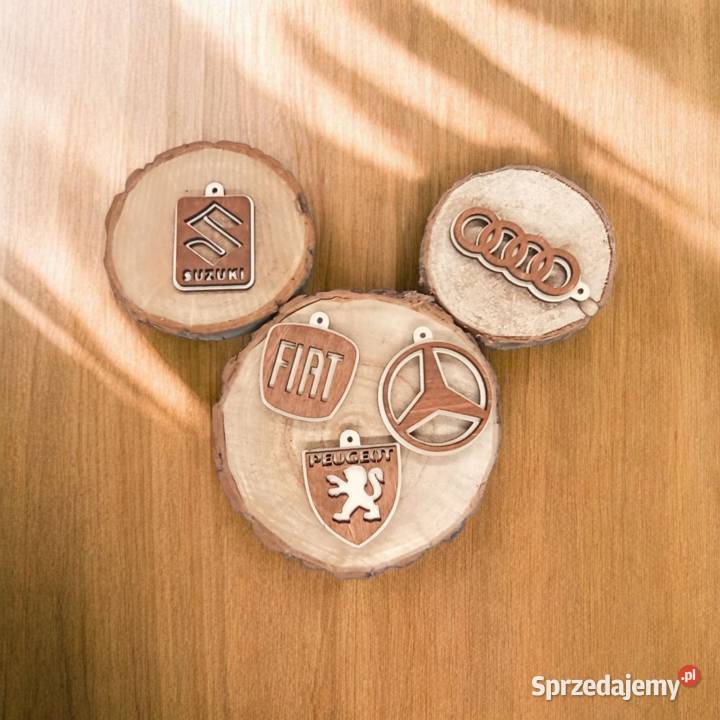 Drewniany Brelok do Auta Marka Samochodu Poznań