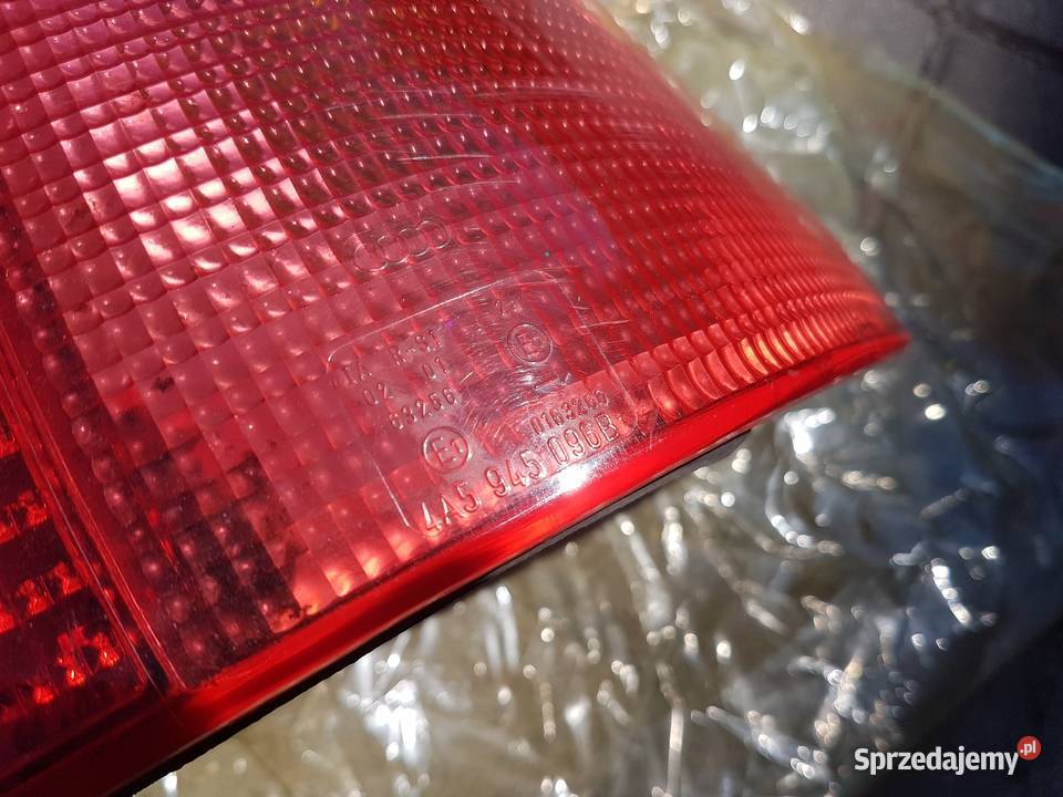 Lampa tylna prawa Audi A6 C4 oryginał Hella