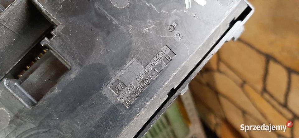 Bezpieczniki moduł BSI BMW 5 F10 F11 16704871 Włoszczowa