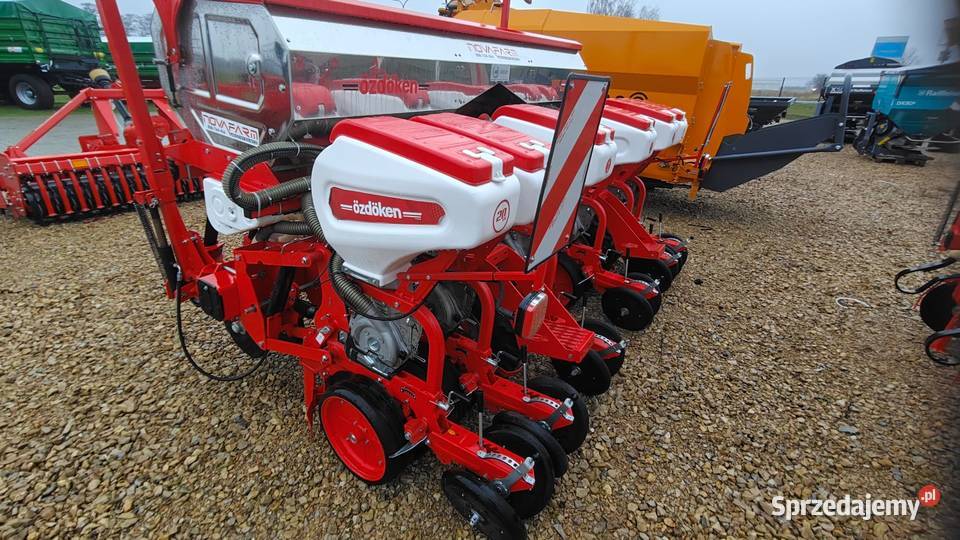 Siewnik do kukurydzy 6 rzędów na ramie Lipno