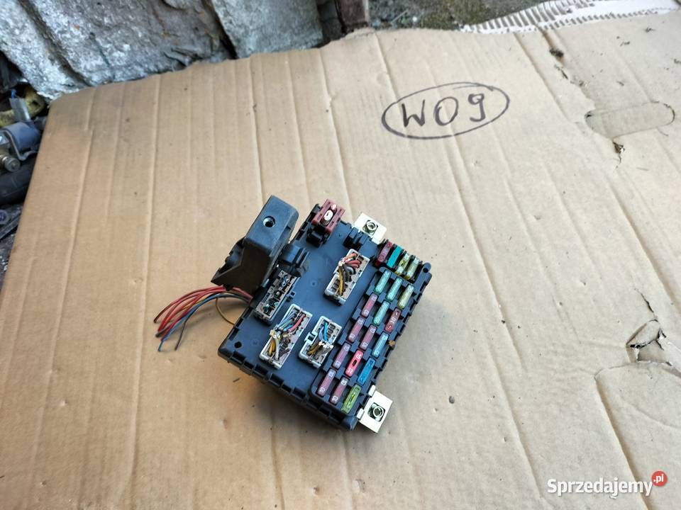 FIAT PUNTO MK1 SKRZYNKA BEZPIECZNIKÓW 46412170 Skrzynki bezpieczników Kamień-Kolonia